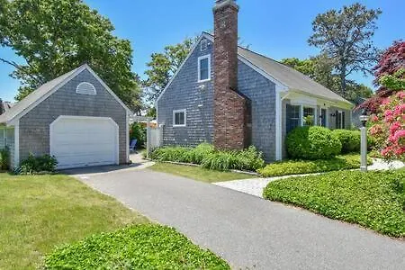 Central Ac Close To Beach Dog Friendly!